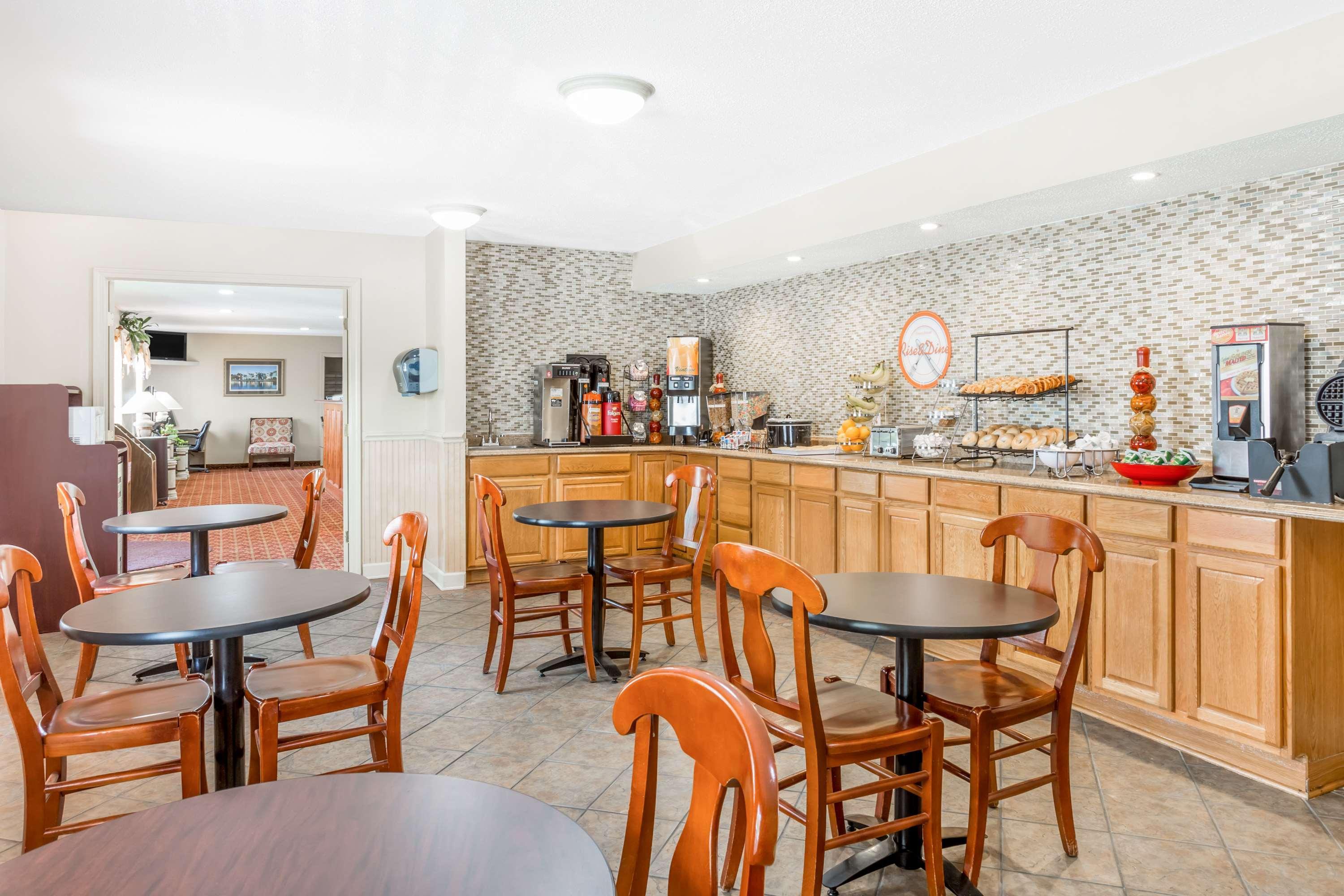 Surestay Hotel By Best Western Manning Esterno foto