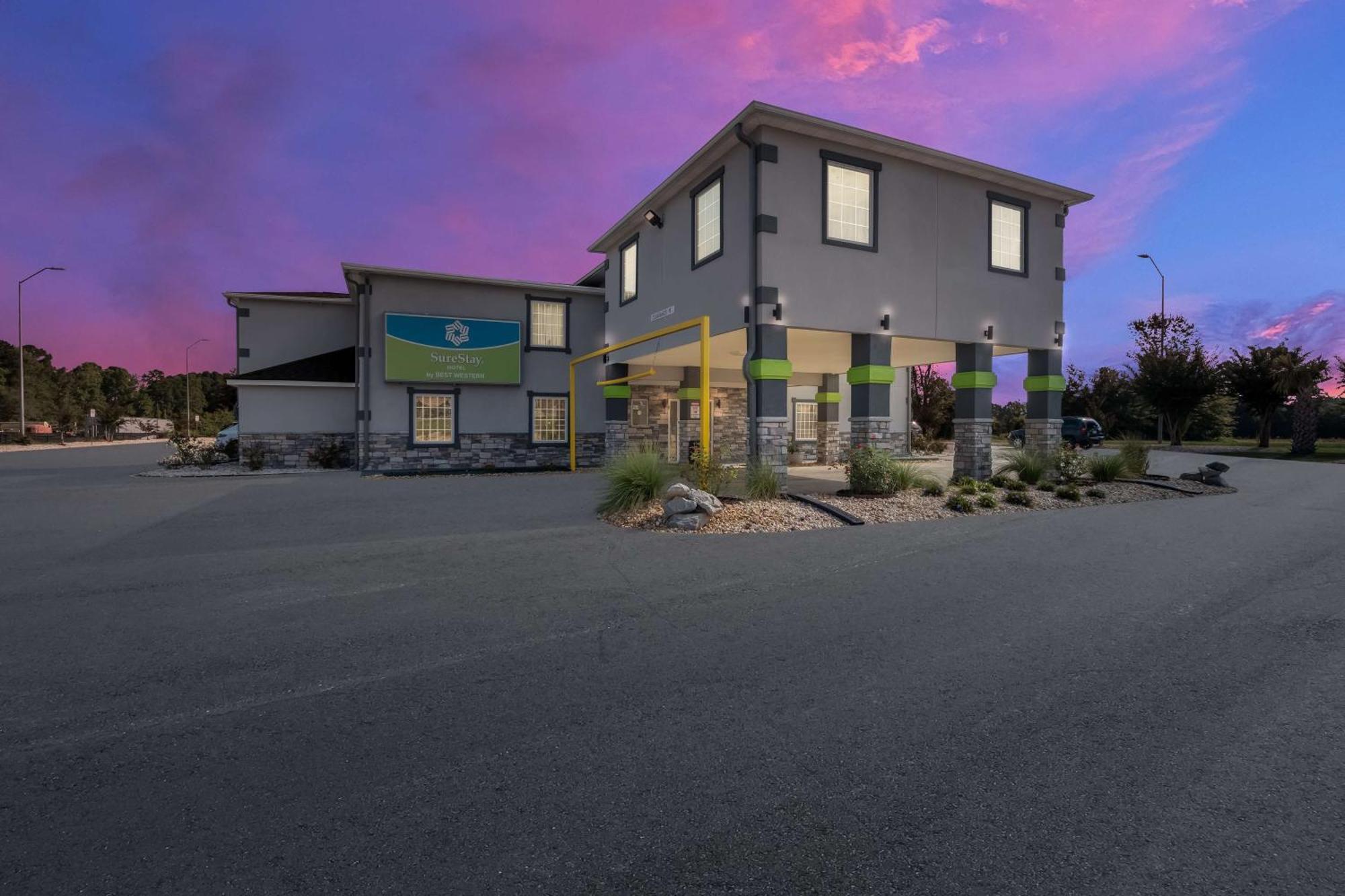 Surestay Hotel By Best Western Manning Esterno foto